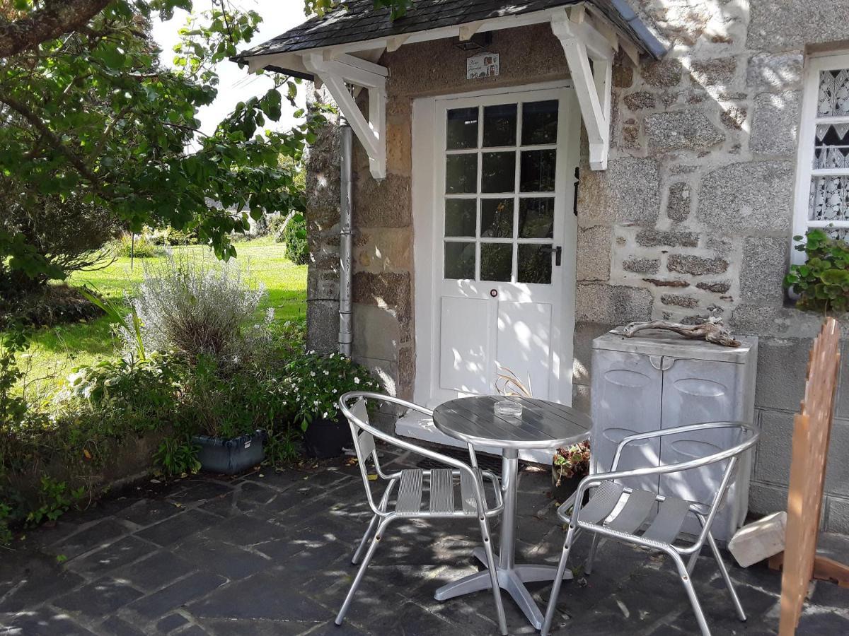 Trelivan Ker Jerome - Traditional Stone Breton Cottage Near To Dinan מראה חיצוני תמונה